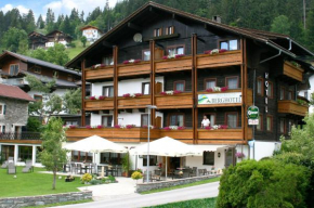 Гостиница Das kleine Berghotel  Лизинг